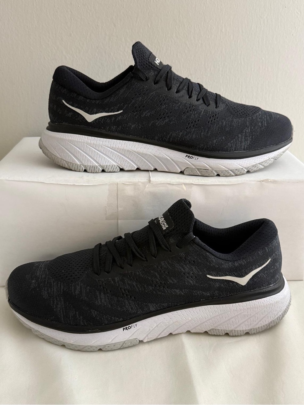 Hoka One One Cavu 3 Men's Size 10 Running Shoes Black White